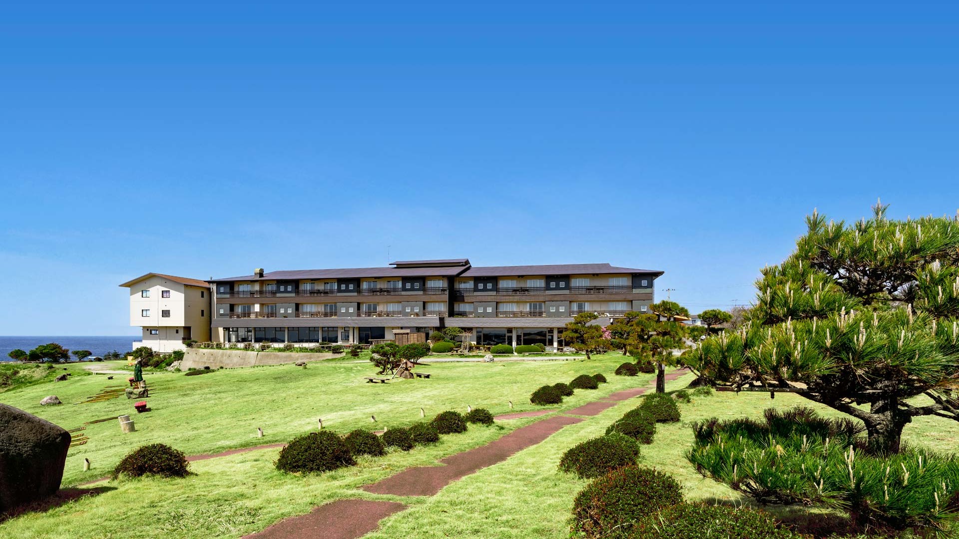 Hotel Azuma 13
