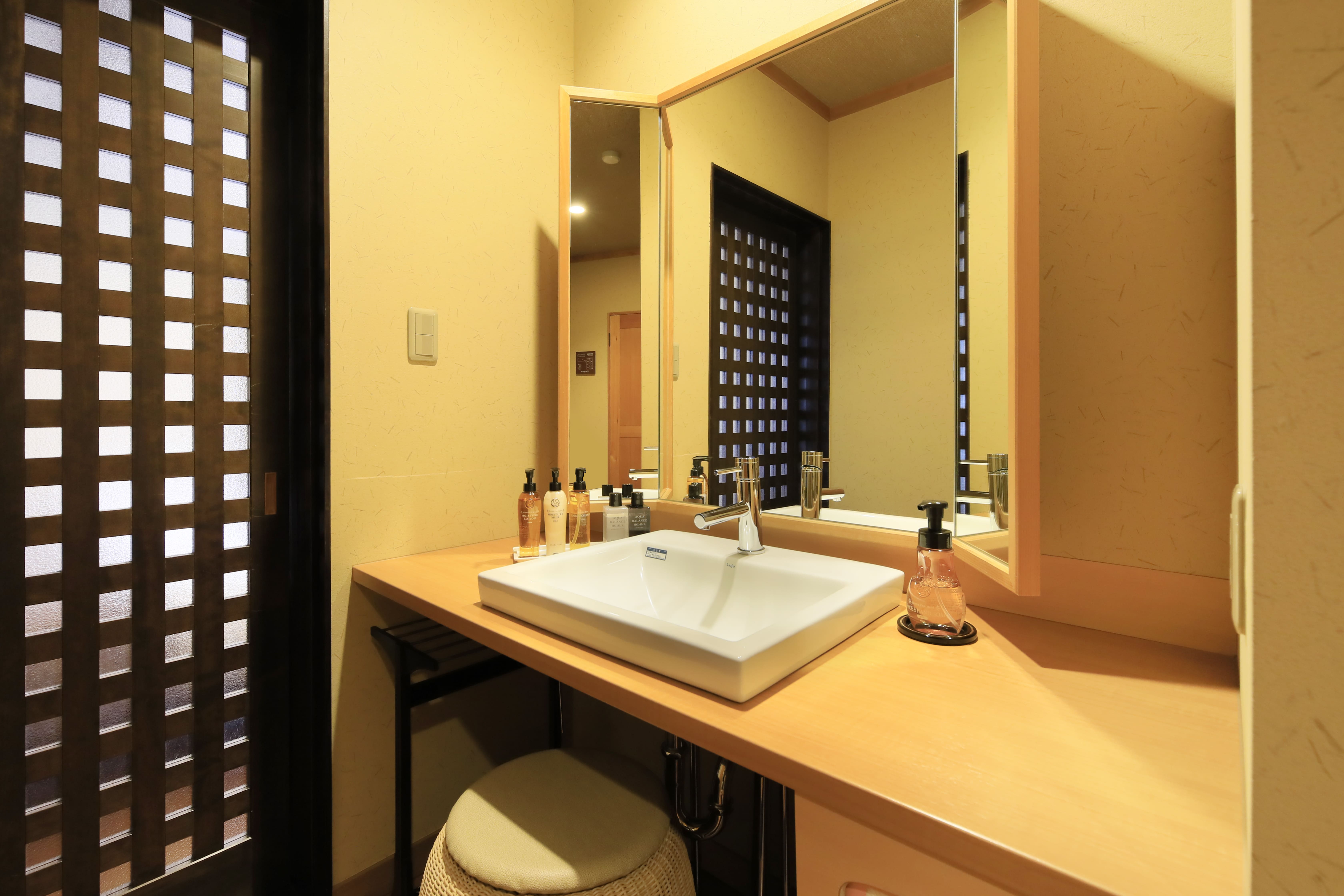 Yudanaka Onsen Japanese-style inn Masuya 26